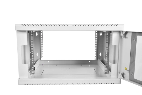 Шкаф настенный 6U (600х300) дверь стекло фото 5